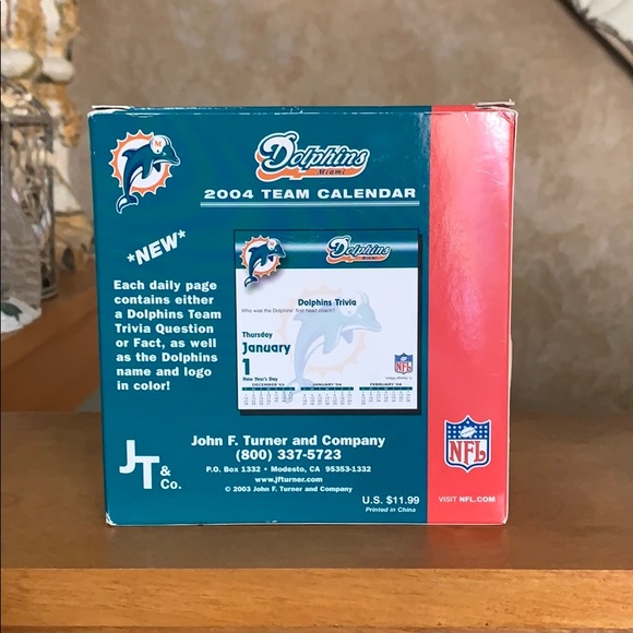 Miami Dolphins 2004 Team Calendar - Picture 2 of 8